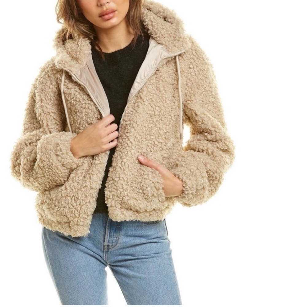 NWT Walter Baker Women's Tan Sherpa Jacket